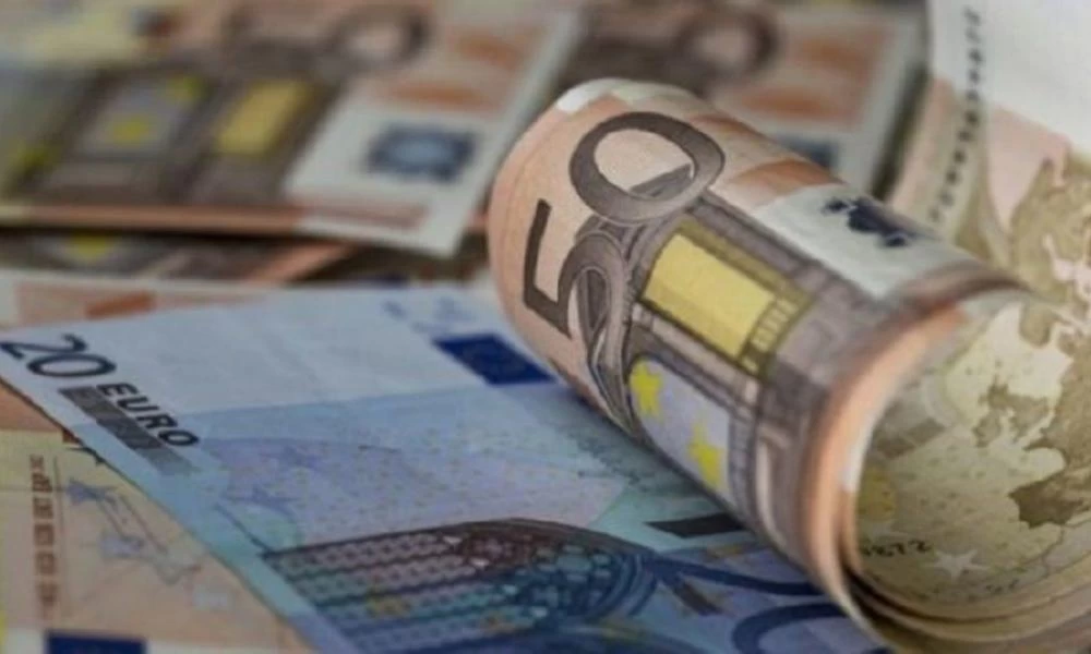 Πληττόμενες επιχειρήσεις: Ξεκινούν οι αιτήσεις για έκτακτη επιχορήγηση έως 400.000 ευρώ
